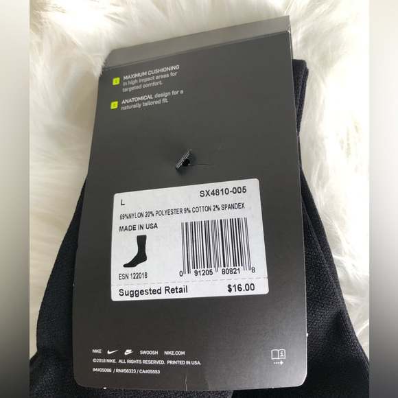 Nike Vapor Dri-Fit unisex socks NWT- 2 pair - Picture 2 of 4